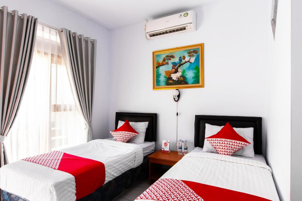 Oyo 569 Cigadung Guest House Syariah Bandung Kültér fotó