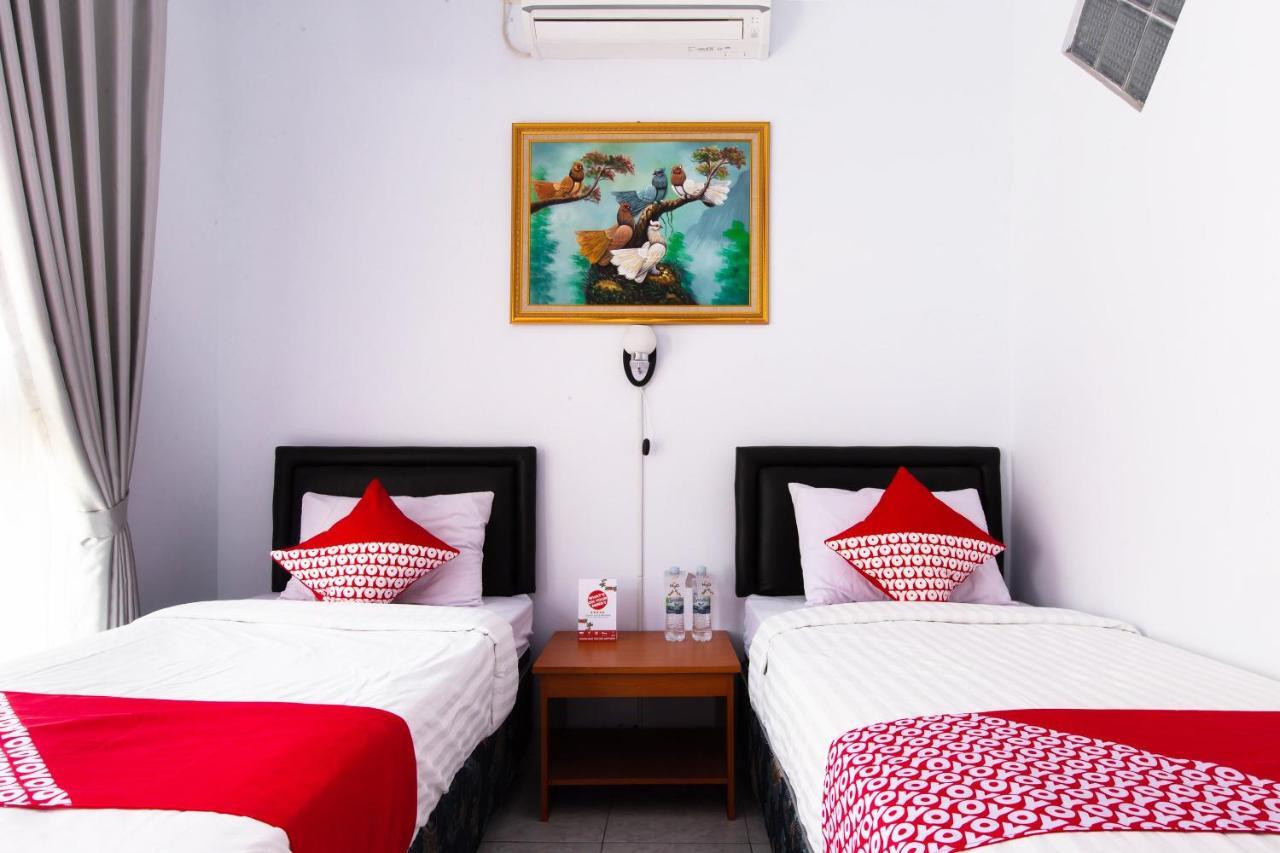 Oyo 569 Cigadung Guest House Syariah Bandung Kültér fotó